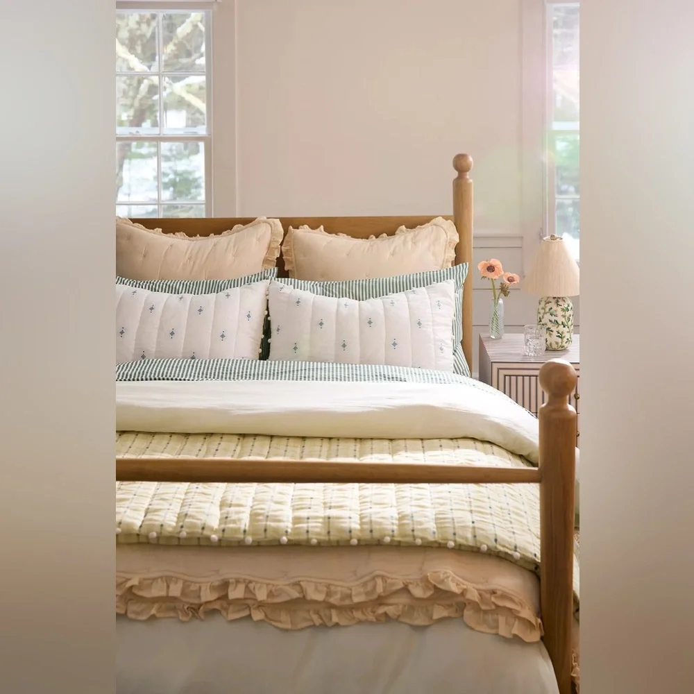 Anthro NAOMI COTTON LINEN BLEND RUFFLE QUILT 4540G636AA Neutral California King